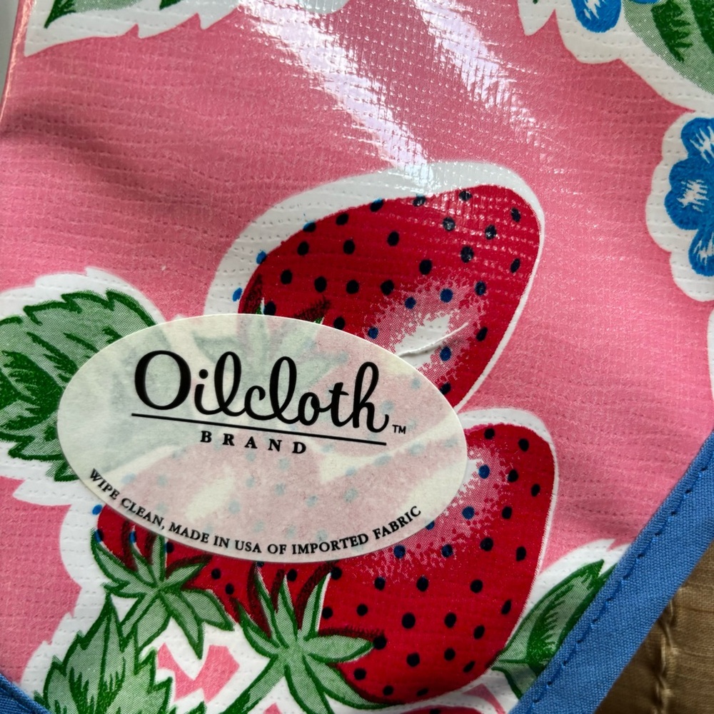 Oilcloth Pink Strawberry Print Apron - Picture 4 of 6